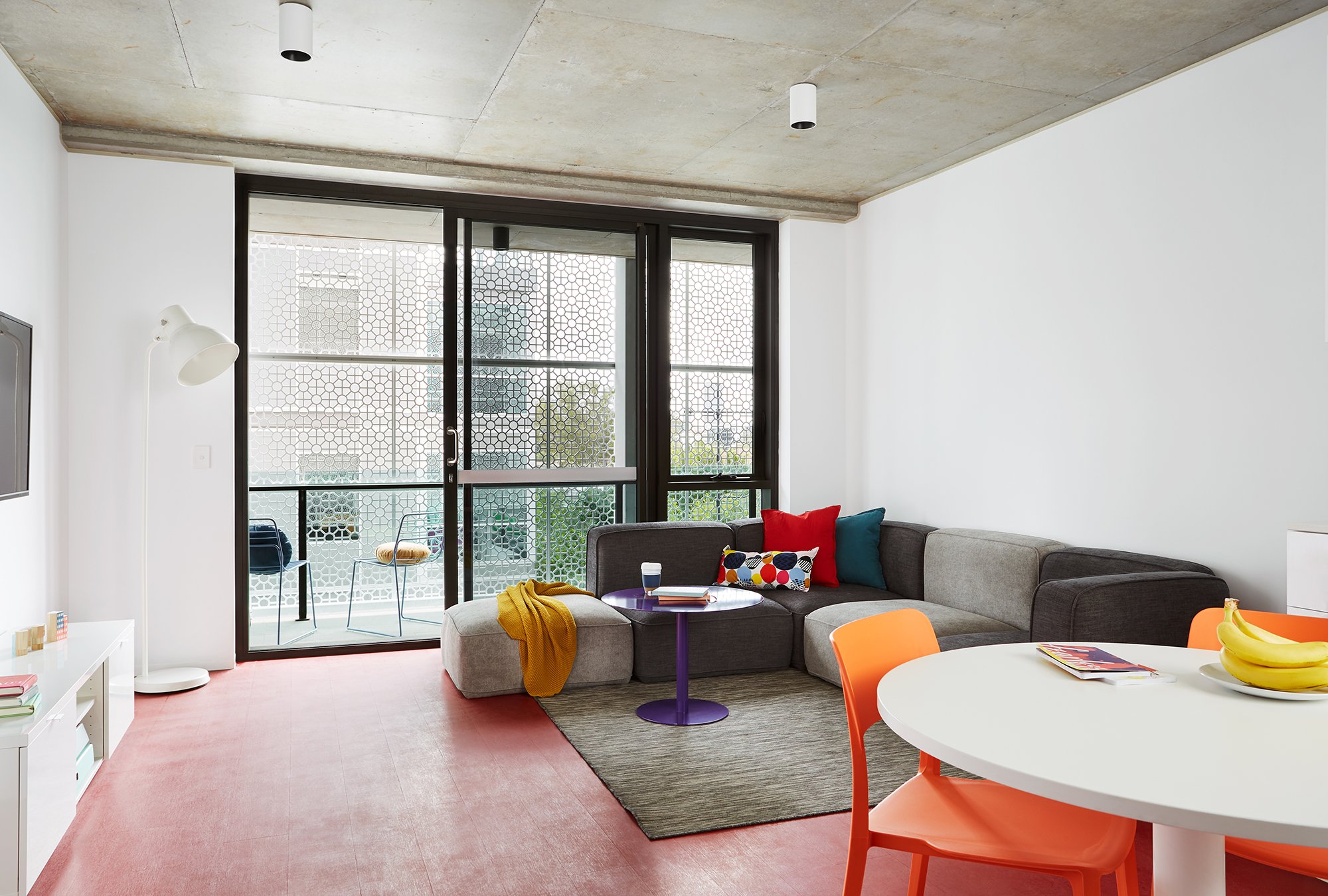 Double Bed, 8 Bed Apartment - Scape Toowong - Gallery - 3