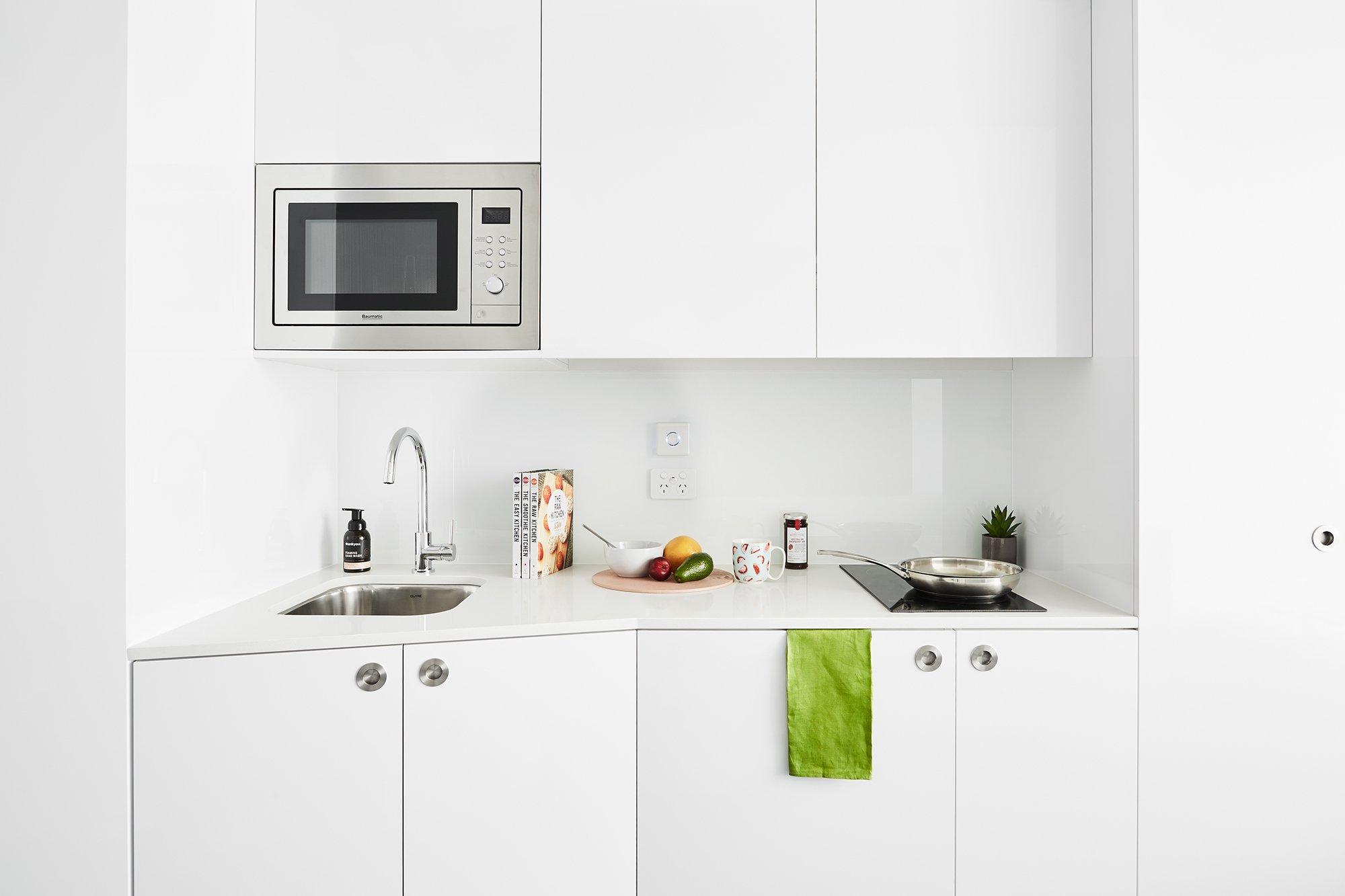  Double Bed, Studio Apartment, Standard View  -  Scape Toowong  - Gallery -  4