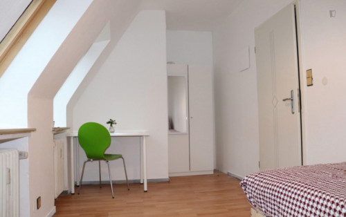 Bright single-bedroom in a 6-bedroom apartment in Bremen Altstadt right next to Wallanlagen Park - Gallery - 10