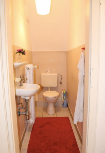 Bright single-bedroom in a 6-bedroom apartment in Bremen Altstadt right next to Wallanlagen Park