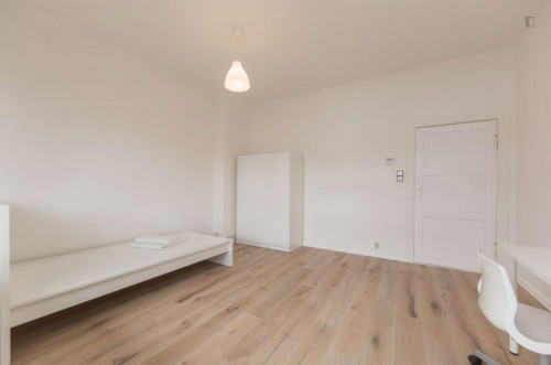 Single Bedroom with balcony in 3-bedroom Apartment